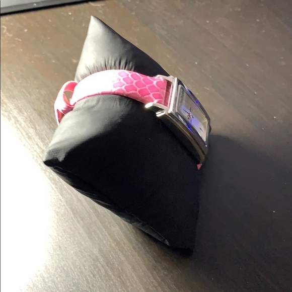 DKNY Watch - Pink Snakeskin Leather Band - Picture 2 of 4